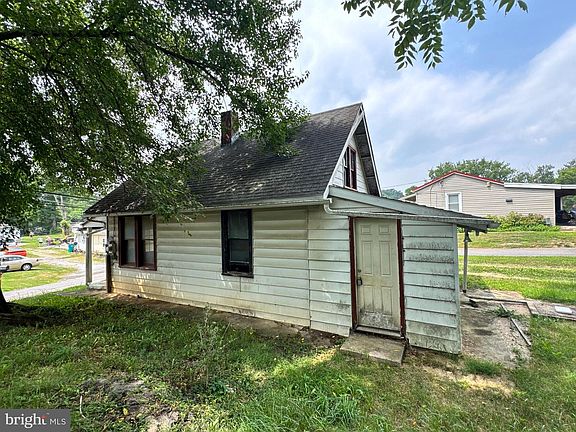 5th image of 19624 Old Forge Rd