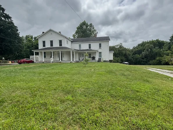 622 River Ave APT D, Goshen, IN 46528