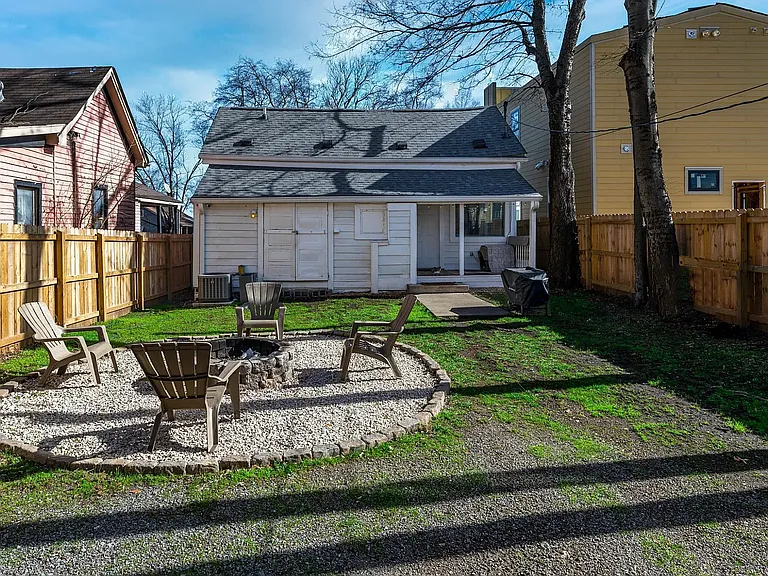 108 Claiborne St — Photo 22
