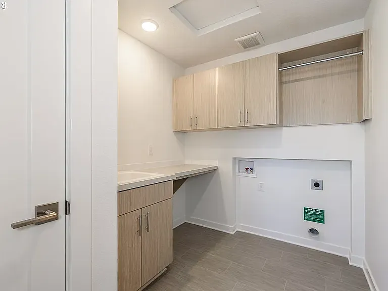 4130 NE Cleveland Ave — Photo 11