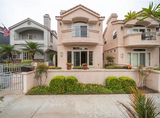 412 8th St, Huntington Beach, CA 92648