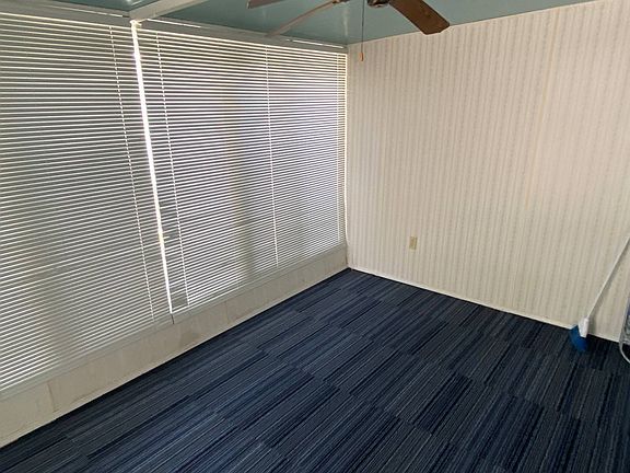 5th image of 1208 Lee St #22