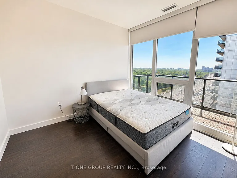 85 McMahon Dr #2507 — Photo 5