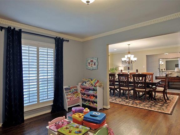 3rd image of 5746 Melshire Dr