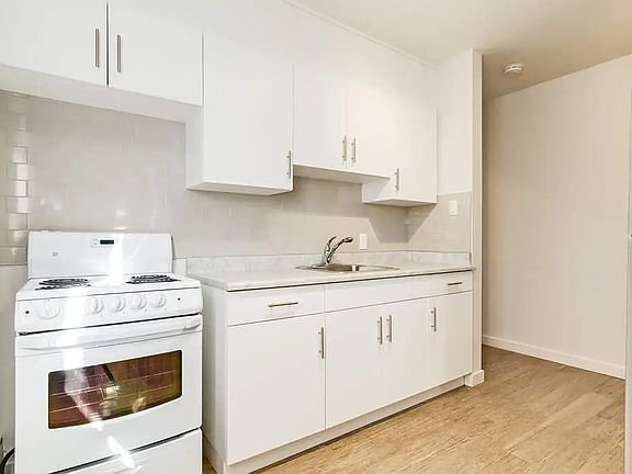 5th image of 11760 129th St NW #501013