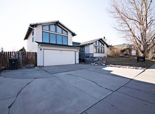1126 Almon Cir, Gillette, WY 82718