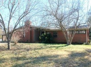 709 Haw River Hopedale Rd, Burlington, NC 27217