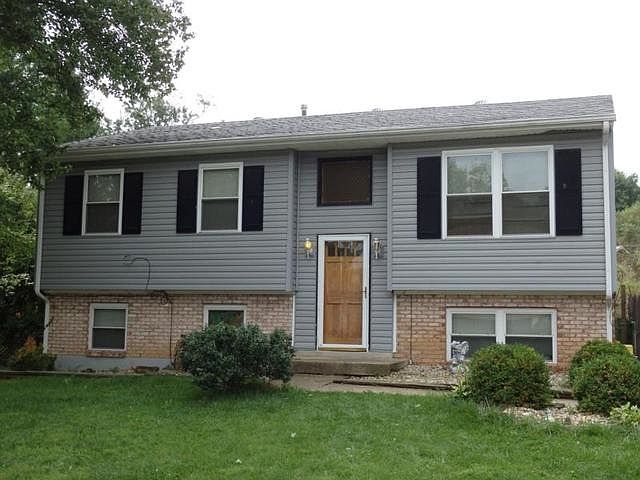 2nd image of 240 E Tiverton Way