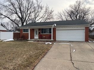 31527 Stricker Dr, Warren, MI 48088