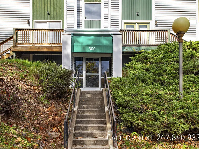 500 College Park Dr — Photo 32