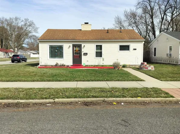 2223 Bergan St, South Bend, IN 46628