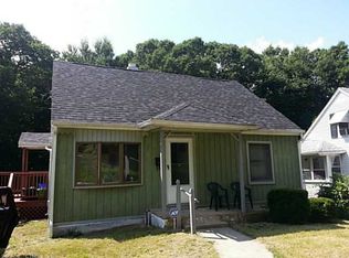 110 Roosevelt Ave, Norwich, CT 06360