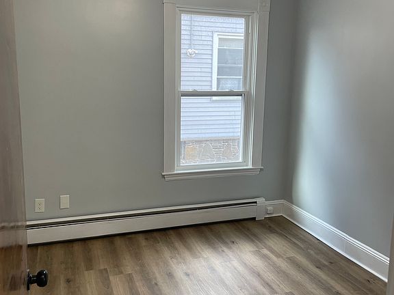 5th image of 48 Smith St #0