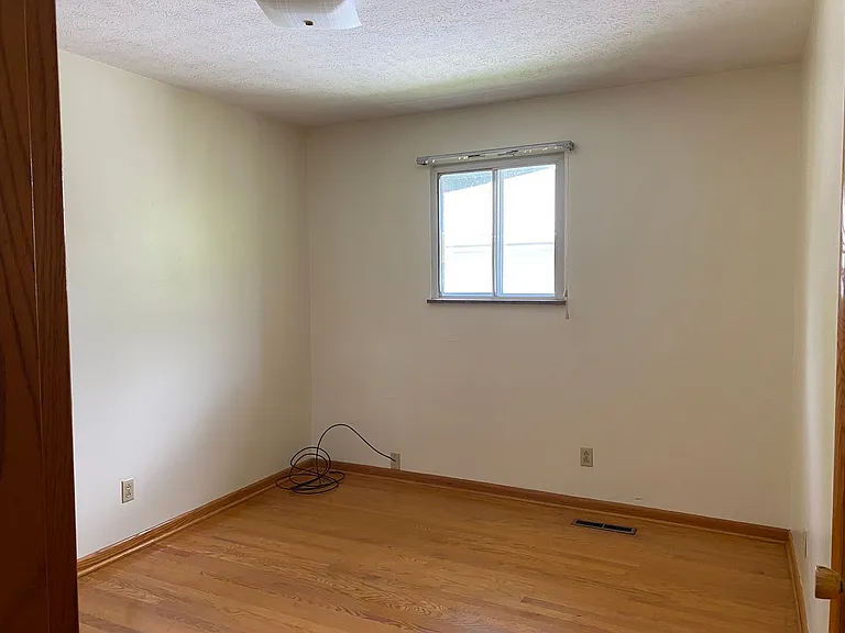 2600 Cleveland Ave — Photo 6