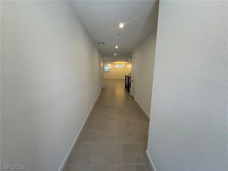 3262 Fountaintree Ave — Photo 11