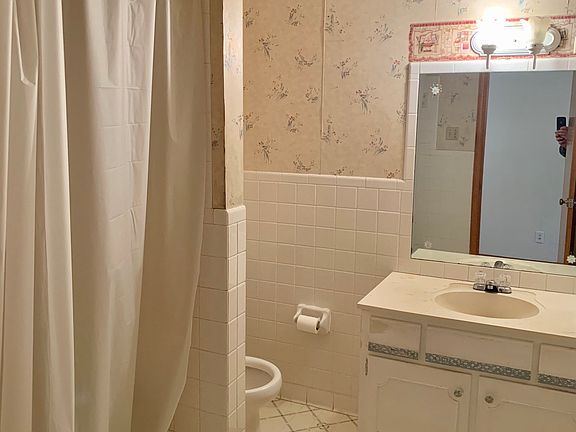 Full bath