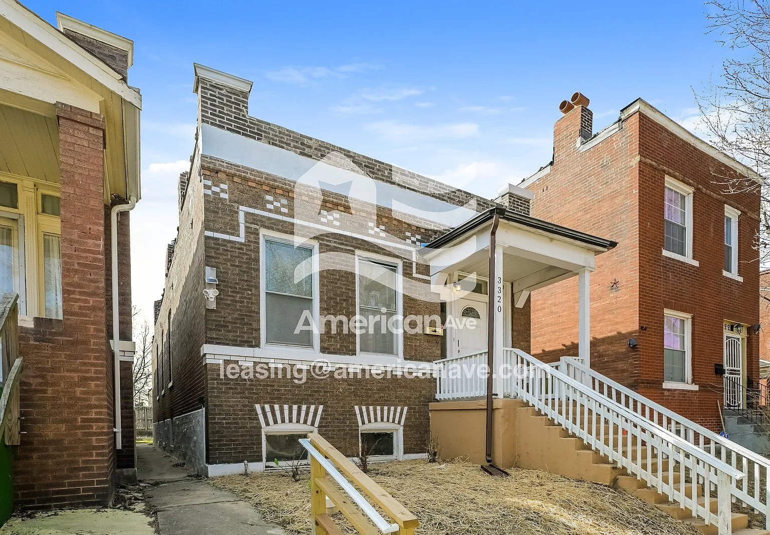 2 bed, 1.0 bath, 1098 sqft, $1,090 — Photo 2