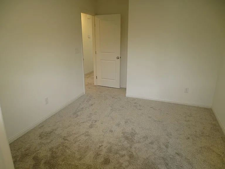2929 Gallarate Dr — Photo 31