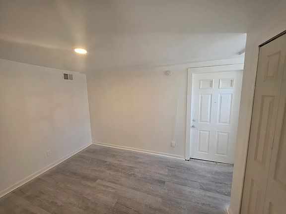 4th image of 22727 Rein Ave #22727