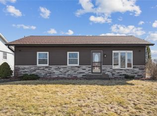 6808 Arbor Ln NE, Cedar Rapids, IA 52402
