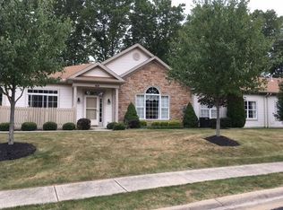 166 Stonegate Blvd, Hermitage, PA 16148
