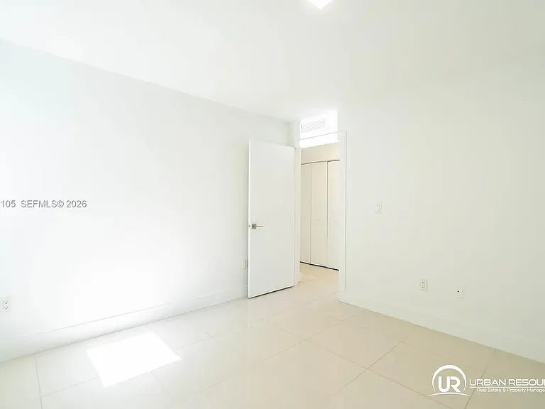 1971 Bay Dr #124 — Photo 10