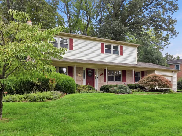 6605 Grey Fox Dr, Springfield, VA 22152