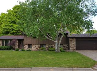 1823 Dexter St, New London, WI 54961