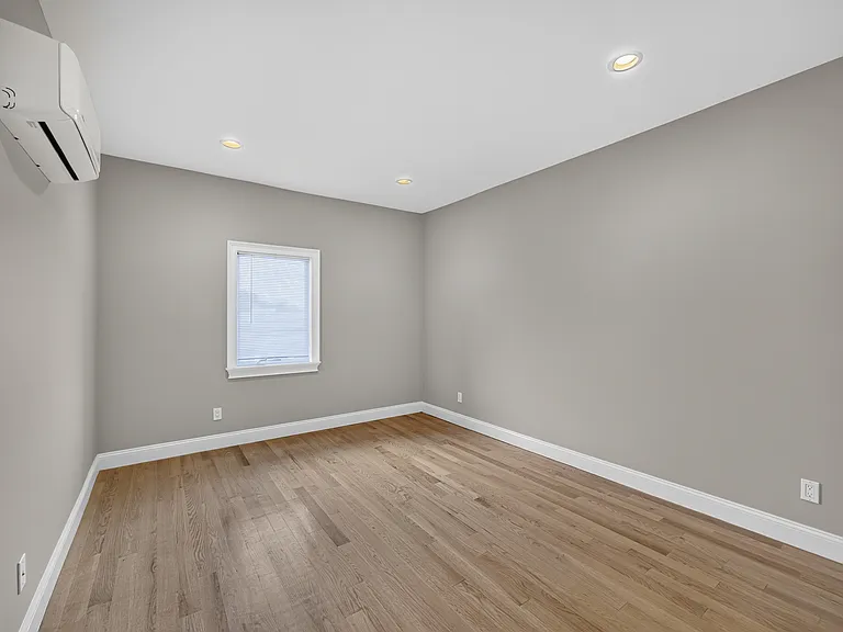 14 Church St #2D — Photo 8