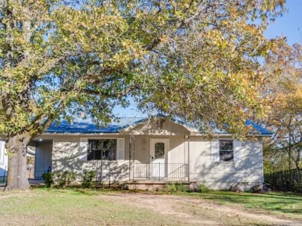 25 Fred Ln, Conway, AR 72032