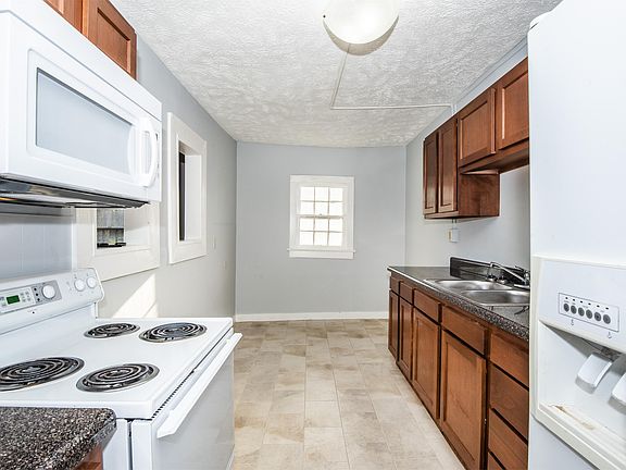 3rd image of 706 Chickamauga Ave #10470073
