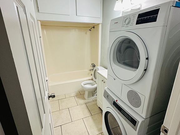 2nd image of 745 Hudson St #2
