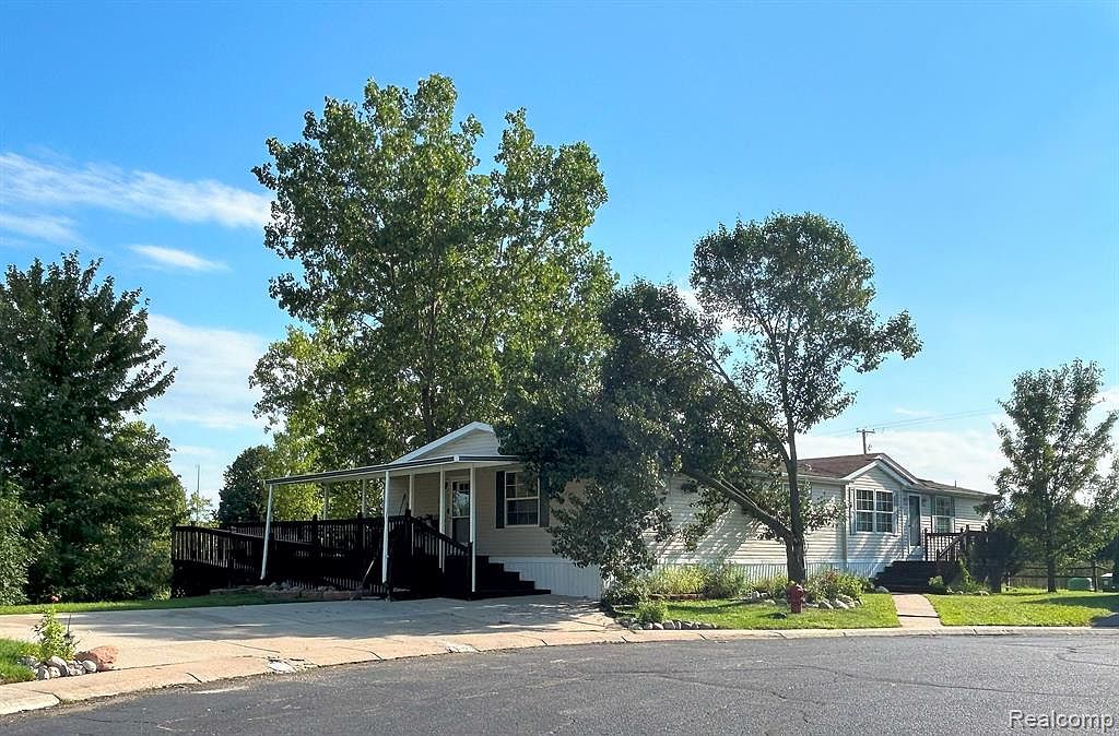 2029 Water Ridge Dr, Newport, MI 48166 Zillow