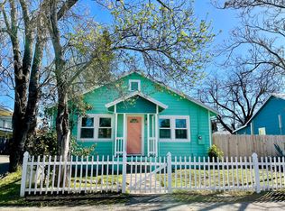 1063 Gilbert St, Redding, CA 96001