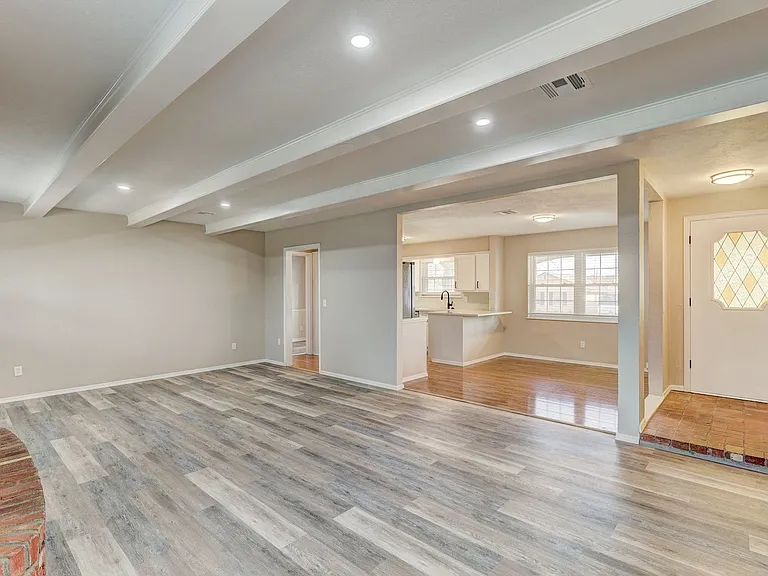 206 Del Mar Dr — Photo 5