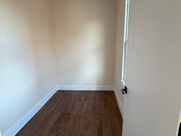 5th image of 165 Danforth Ave APT 4