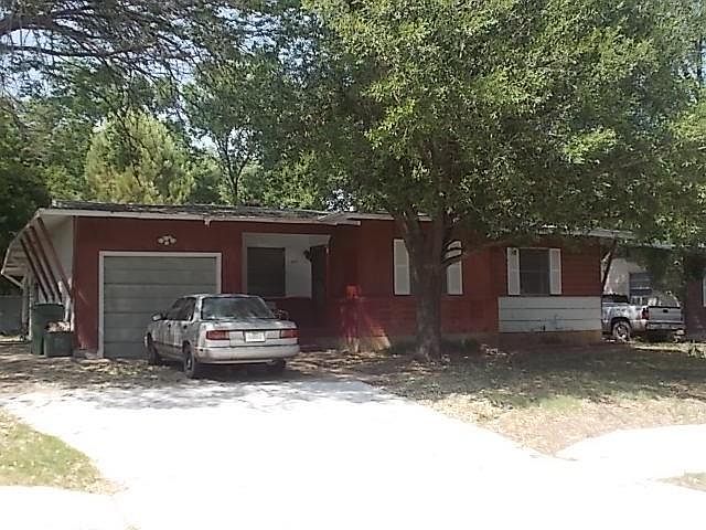 1st image of 409 Hillcrest Dr