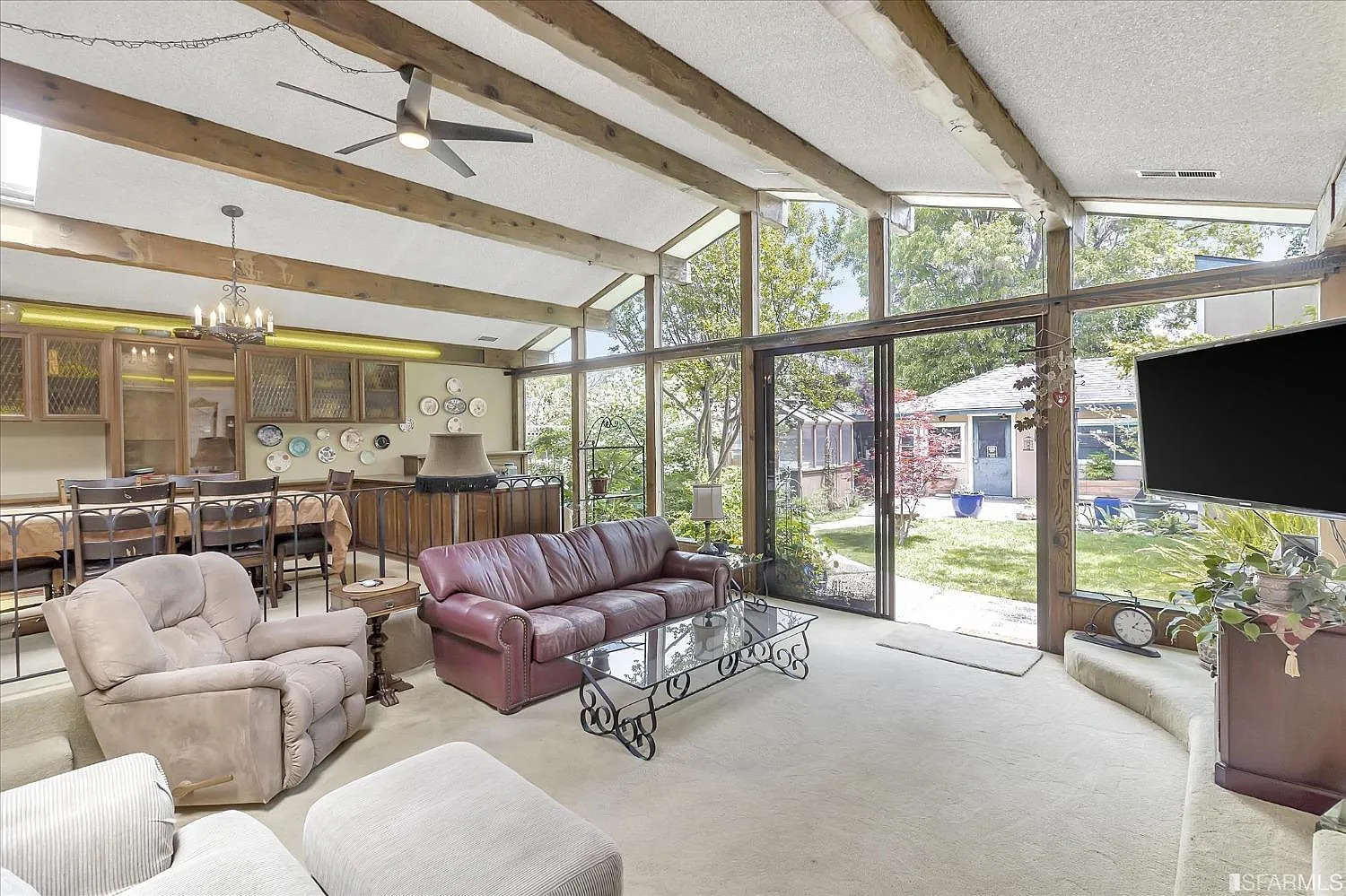 1026 16th Ave photo 1