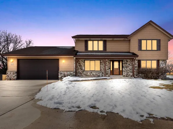 W323S7801 Cherry LANE, Mukwonago, WI 53149