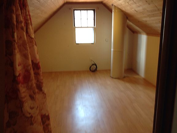5th image of 16758 Upper 4th St N
