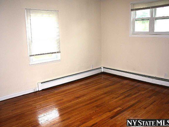 5th image of 150 Marvin Ave
