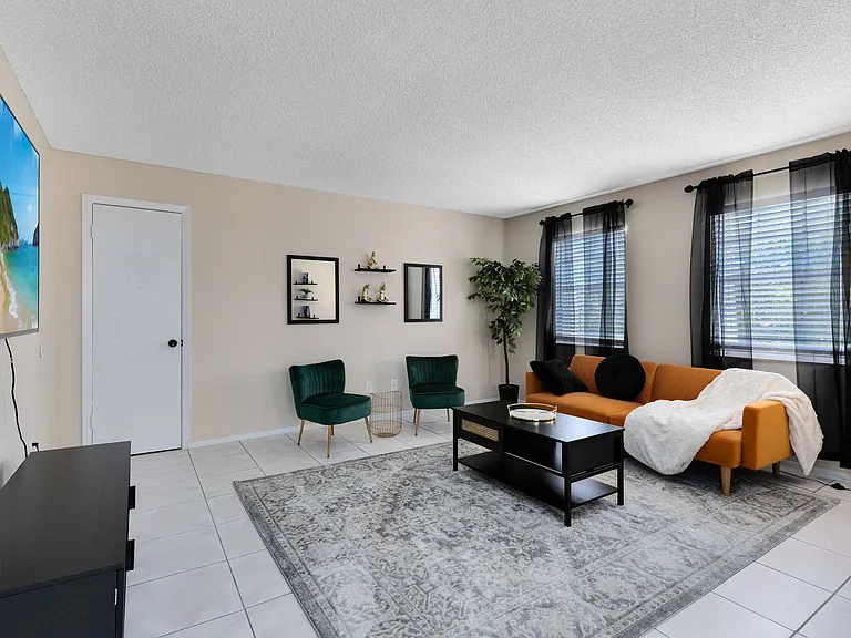1228 E Muriel St #1228 — Photo 3