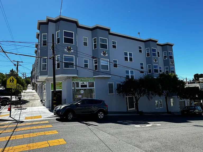 Corner Building, 18th St side