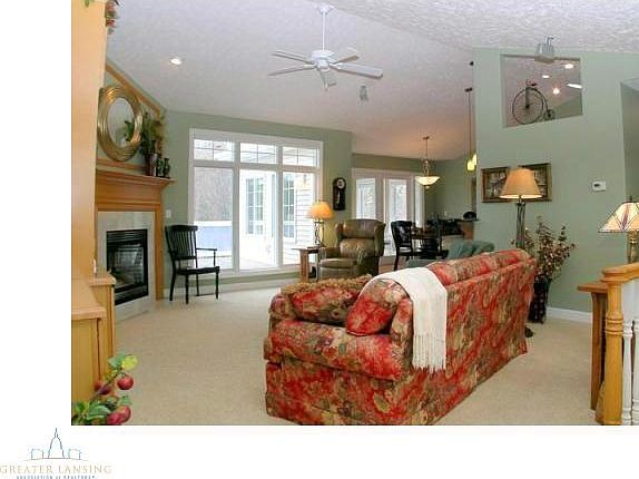 3rd image of 7707 Barsfield Ln