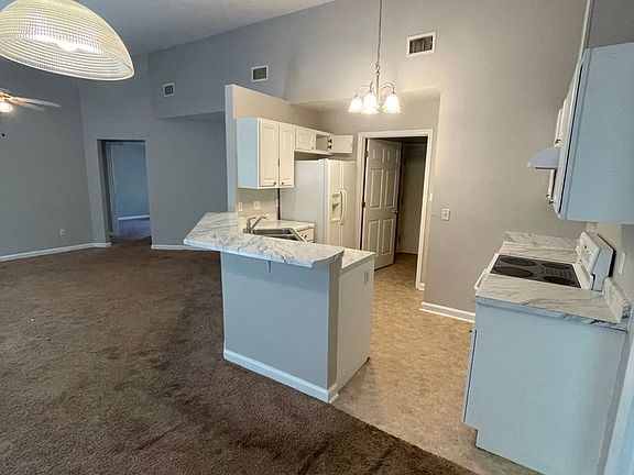 4th image of 4954 Leah Ln