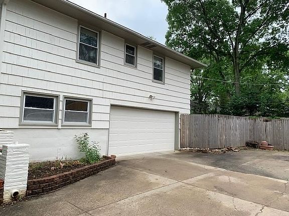 4th image of 1005 W 86th St