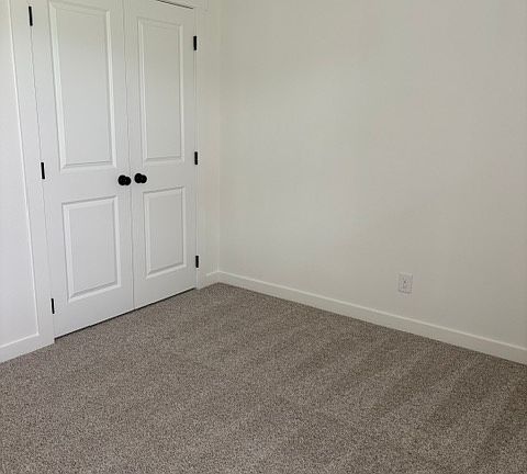 5th image of 2506 Hunters Ct