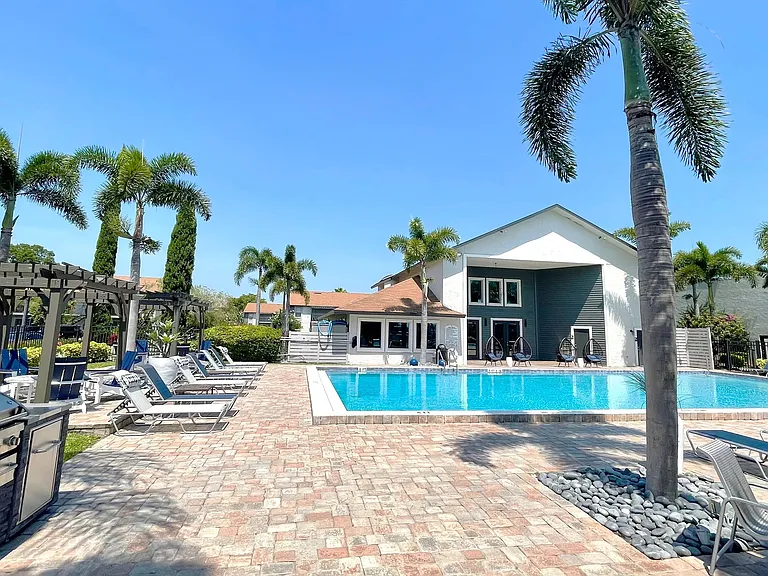 Sizzle up the fun at our pool deck grill, where BBQs and relaxation go hand in hand!