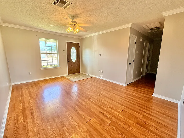 2720 Bayou Black Dr — Photo 6