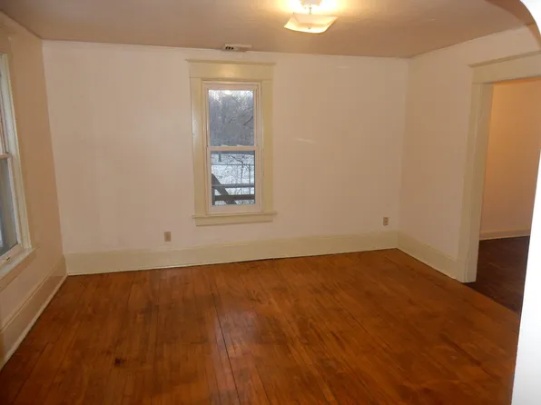 1223 E Kane Pl APT 4, Milwaukee, WI 53202